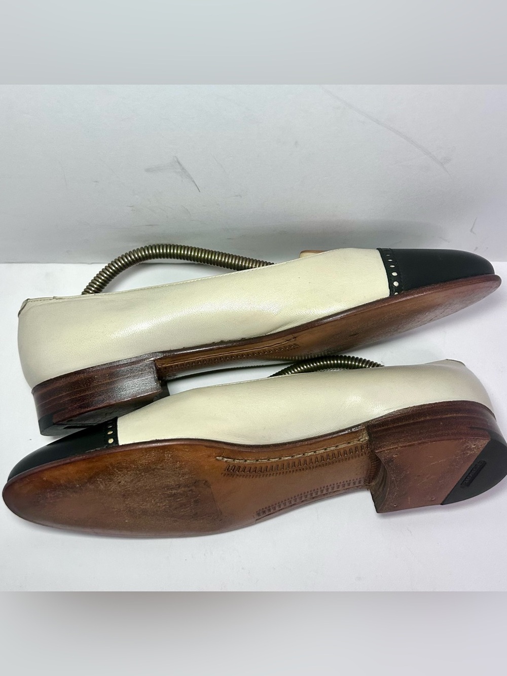 Gravati Spectator Flats Cream Black 8.5M Women’s Vintage Made in Italy - Picture 5 of 10